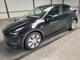 uszkodzony samochody osobowe Tesla Model Y Dual Motor 378-KW Automaat AWD 2024/2