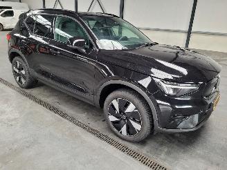 skadebil auto Volvo EX40 Extended Range 185-KW 82kwh Automaat 2-WD 2026/4