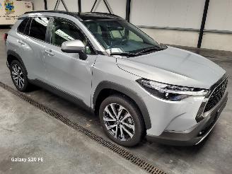 Damaged car Toyota Corolla Cross Hybrid 1.8 72-KW Automaat Panoramadak 2025/2
