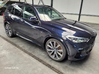 Damaged car BMW X5 45e 210-KW Automaat X-Drive M-SPORT Panoramadak 2020/9
