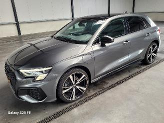 Voiture accidenté Audi A3 Sportback 40 TFSIe 150-KW S-Tronic S-Line 5drs 2020/12