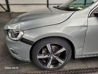 Volvo V-60 1.5 T3 112-KW Automaat R-DESIGN picture 6