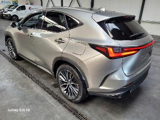 Lexus NX 450h+ Plug-In-Hybrid 227-KW Automaat AWD picture 2