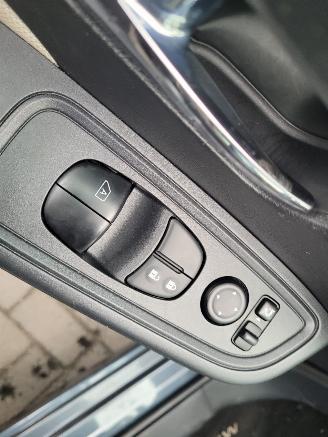 Nissan Micra 0.9 IG-T N-Connecta picture 16