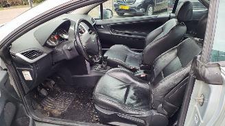 Peugeot 208 16VTi picture 7