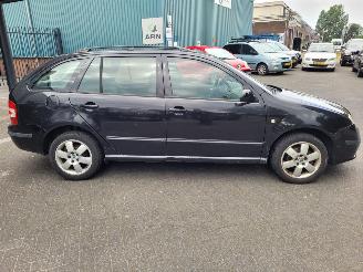 Skoda Fabia 14 16V picture 8