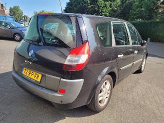 Renault Grand-scenic 2.0 picture 4