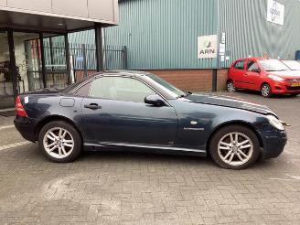 Mercedes SLK SLK (R170), Cabrio, 1996 / 2004 2.3 230 K 16V picture 4