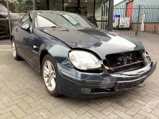 Mercedes SLK SLK (R170), Cabrio, 1996 / 2004 2.3 230 K 16V picture 3