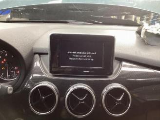 Mercedes B-klasse B (W246), Hatchback, 2011 / 2018 1.6 B-180 BlueEFFICIENCY Turbo 16V picture 11