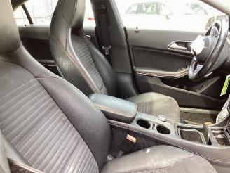 Mercedes Cla-klasse CLA (117.3), Sedan, 2013 / 2019 1.6 CLA-180 16V picture 10