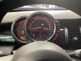 Mini Cooper Mini (F55), Hatchback 5-drs, 2013 1.5 12V Cooper picture 11