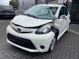 Vrakbiler auto Toyota Aygo Aygo (B10), Hatchback, 2005 / 2014 1.0 12V VVT-i 2012/12