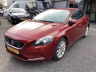 skadebil auto Volvo V-40 1.6 D2 Summum 2013/7