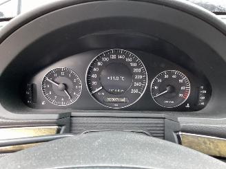 Mercedes E-klasse 240 Avantgarde picture 11