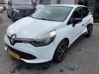 Uttjänta bilar auto Renault Clio Clio IV (5R), Hatchback 5-drs, 2012 / 2021 1.2 16V 2015/1