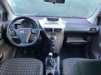 Toyota iQ iQ, Hatchback 3-drs, 2009 / 2015 1.0 12V VVT-i picture 9