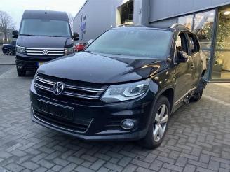 Coche siniestrado Volkswagen Tiguan Tiguan (5N1/2), SUV, 2007 / 2018 2.0 TSI 16V 4Motion 2013/9