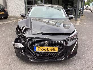 Peugeot 208 1.2 PureTech Active picture 2