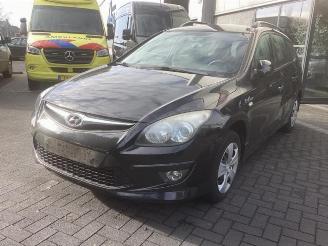 Uttjänta bilar auto Hyundai I-30 i30 Crosswagon (WWH), Combi, 2007 / 2012 1.4 CVVT 16V 2011/1