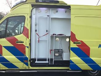 Mercedes Sprinter 319 V6Ambulance picture 11