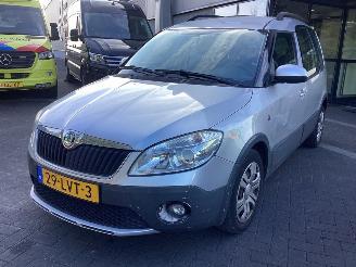 skadebil auto Skoda Roomster 12.TSI 2010/7