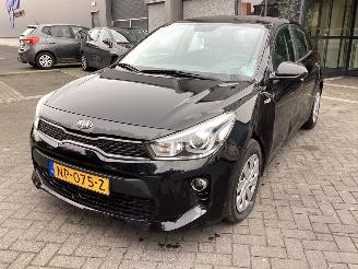 krockskadad bil auto Kia Rio 10 t-GDI 2017/3