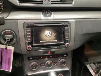 Volkswagen Passat Passat Variant (365), Combi, 2010 / 2015 1.6 TDI 16V Bluemotion picture 12