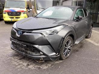 Uttjänta bilar auto Toyota C-HR C-HR (X1,X5), SUV, 2016 1.8 16V Hybrid 2017/10