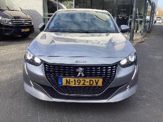 Peugeot 208 1.2 Vti Pure Tech picture 2