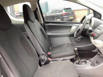 Toyota Aygo Aygo (B10), Hatchback, 2005 / 2014 1.0 12V VVT-i picture 10