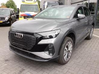 skadebil auto Audi Q4 Q4 (F4B), SUV, 2021 45 e-tron quattro 82 kWh 2024/12
