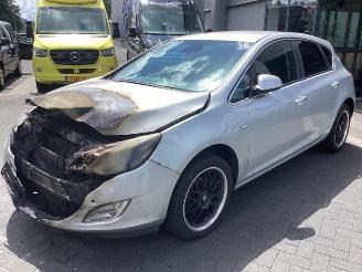 disassembly passenger cars Opel Astra Astra J (PC6/PD6/PE6/PF6), Hatchback 5-drs, 2009 / 2015 1.4 Turbo 16V 2010/9