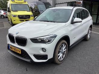 Voiture accidenté BMW X1 sDrive18i 2017/5