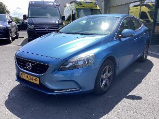 Auto incidentate Volvo V-40 2.0 D2 2015/7