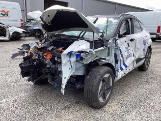 Vrakbiler auto Hyundai Kona Kona (SX2), SUV, 2023 64.8/65.4 kWh 2025/2
