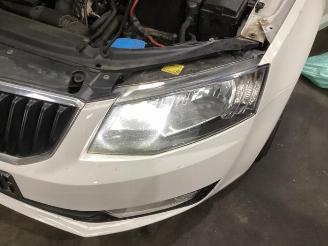 Skoda Octavia Octavia Combi (5EAC), Combi 5-drs, 2012 / 2020 1.4 TSI 16V picture 2