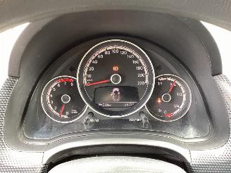 Volkswagen Up!  picture 13