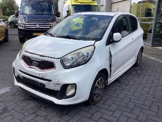 Damaged car Kia Picanto  2012/3