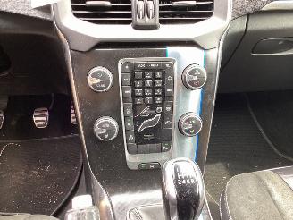 Volvo V-40 2.0 D2 R Design picture 13