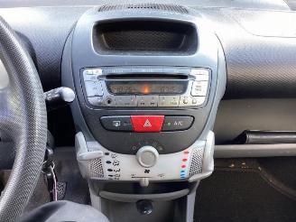 Toyota Aygo Aygo (B10), Hatchback, 2005 / 2014 1.0 12V VVT-i picture 12