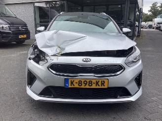 Kia Ceed 1,6 GDI PHEV Exutive line picture 2