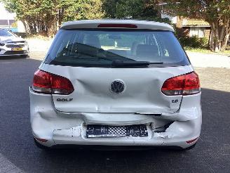 Volkswagen Golf 16 FSI picture 6