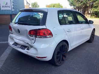 Volkswagen Golf 16 FSI picture 5