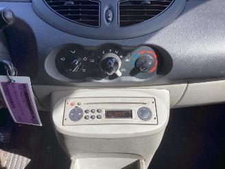Renault Twingo Twingo II (CN), Hatchback 3-drs, 2007 / 2014 1.2 picture 2
