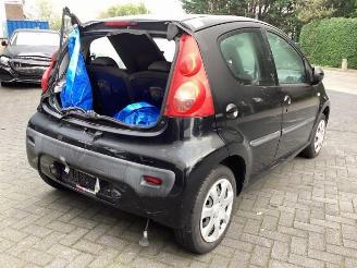 Peugeot 107 107, Hatchback, 2005 / 2014 1.0 12V picture 5