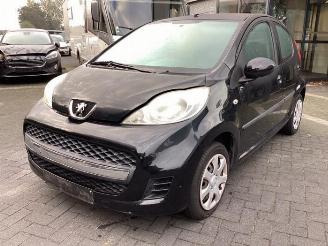 Démontage voiture Peugeot 107 107, Hatchback, 2005 / 2014 1.0 12V 2011/6