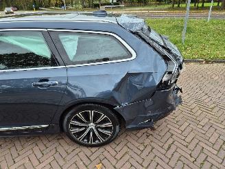 Volvo V-90 2.0 B4 Inscription picture 5