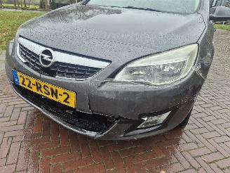 Opel Astra 1.4 COSMO SPORTS TOURER picture 2