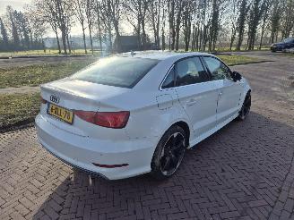 skadebil auto Audi A3 14 TFSI AMBITION 2014/9